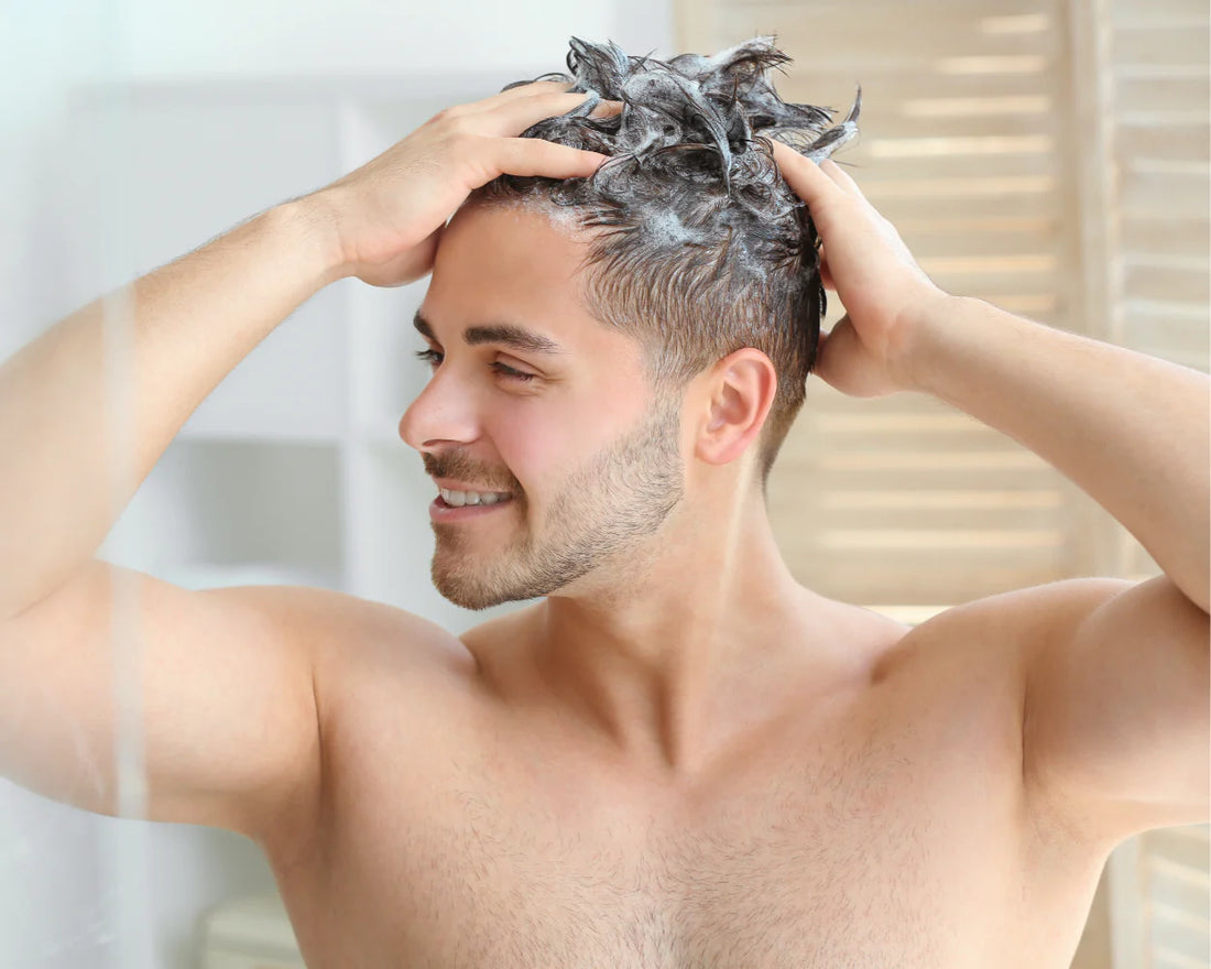 Why Should You Use Herbal Anti-Dandruff Shampoo?