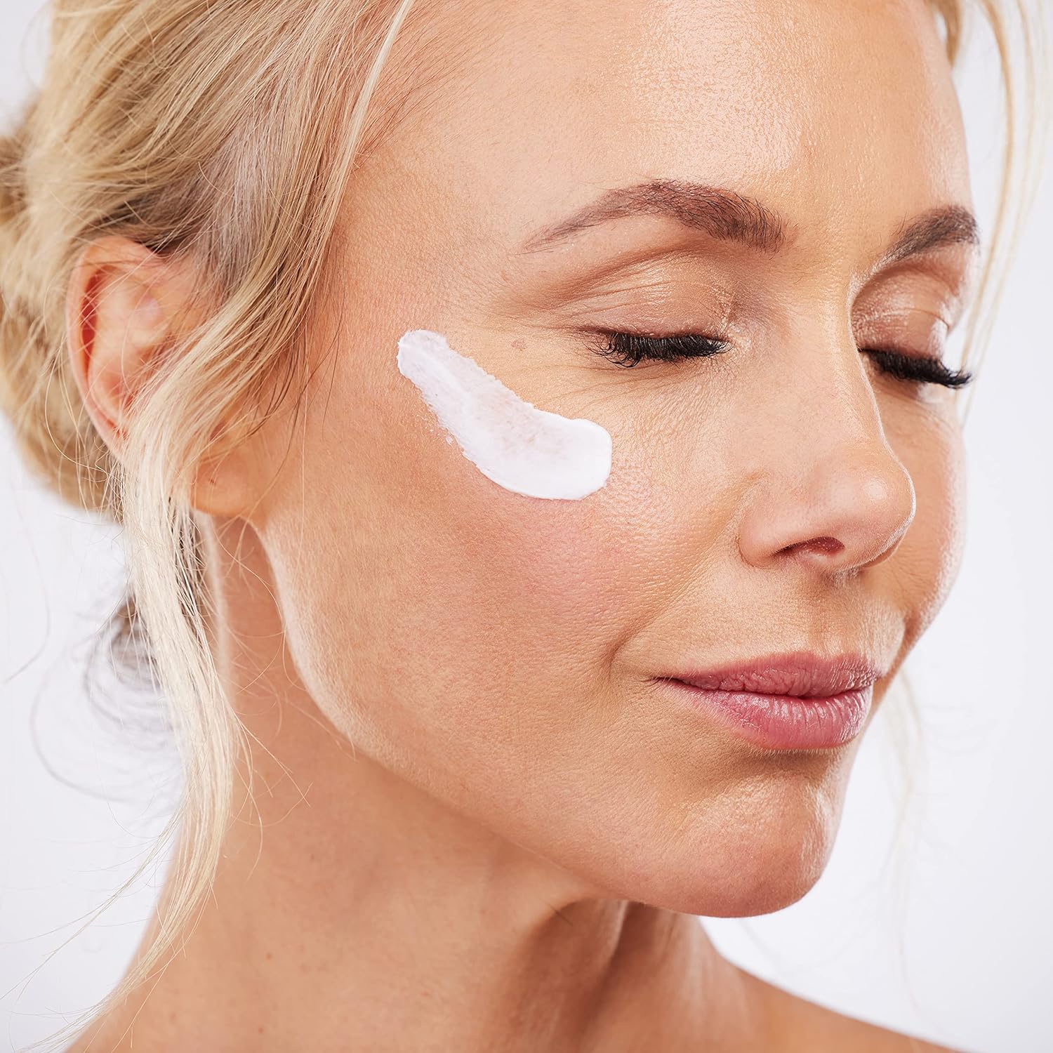 (Combo 2) Kasumi Abera Cream + 1 ABERA Melasma Serum